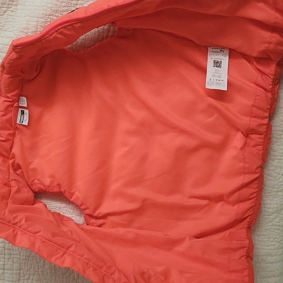Girls Puma Puffer Vest - Picture 3 of 5